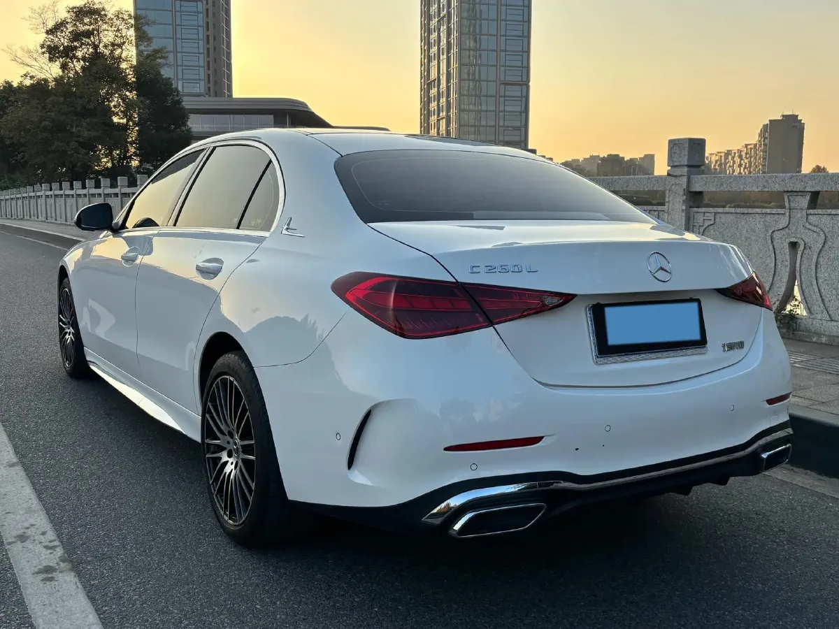 2024 Mercedes-Benz C Class 1.5T 204HP L4 9AT,autocango,china used car exporter,china ev exporter,chinese used car exporter,chinese used ev exporter