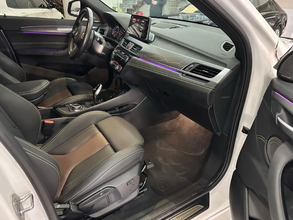 2023 BMW X2 2.0T 178HP L4 7DCT,autocango,china used car exporter,china ev exporter,chinese used car exporter,chinese used ev exporter