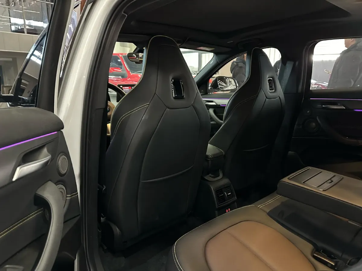 2023 BMW X2 2.0T 178HP L4 7DCT,autocango,china used car exporter,china ev exporter,chinese used car exporter,chinese used ev exporter