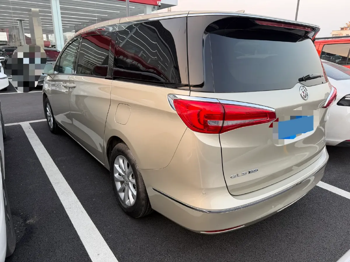 2017 Buick GL8 2.0T 260HP L4 6AT,autocango,china used car exporter,china ev exporter,chinese used car exporter,chinese used ev exporter