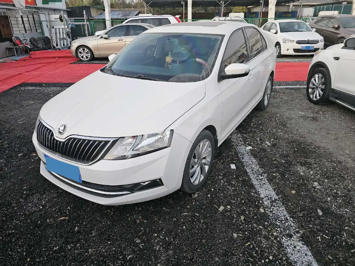 2018 Skoda Rapid 1.6L 110HP L4 5MT