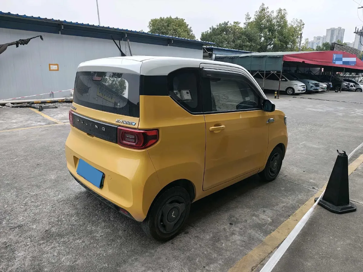 2021 WuLing HongGuang MINI EV BEV 13.8KWH,autocango,china used car exporter,china ev exporter,chinese used car exporter,chinese used ev exporter