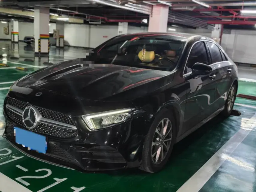 2021 Mercedes-Benz A Class 1.3T 163HP L4 7DCT