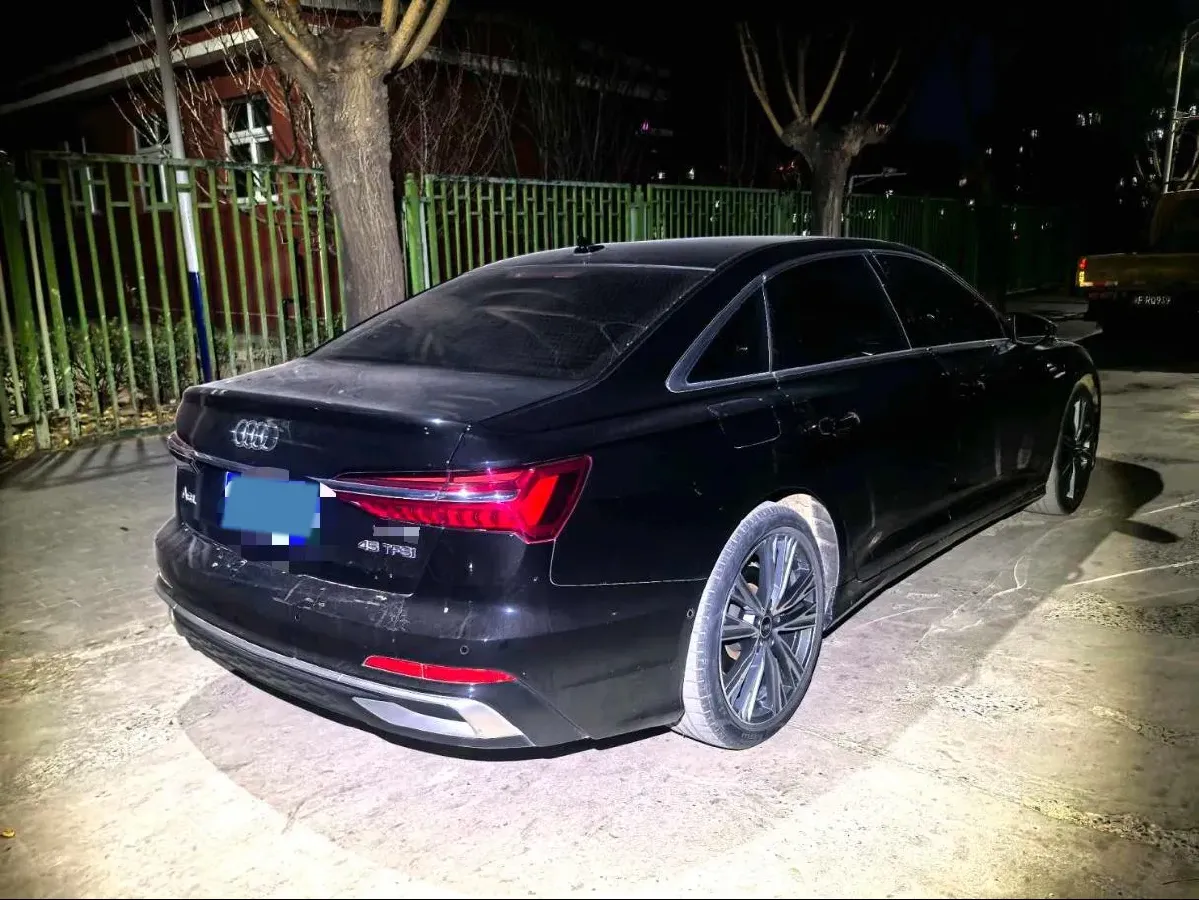 2023 Audi A6L 2.0T 245HP L4 7DCT,autocango,china used car exporter,china ev exporter,chinese used car exporter,chinese used ev exporter