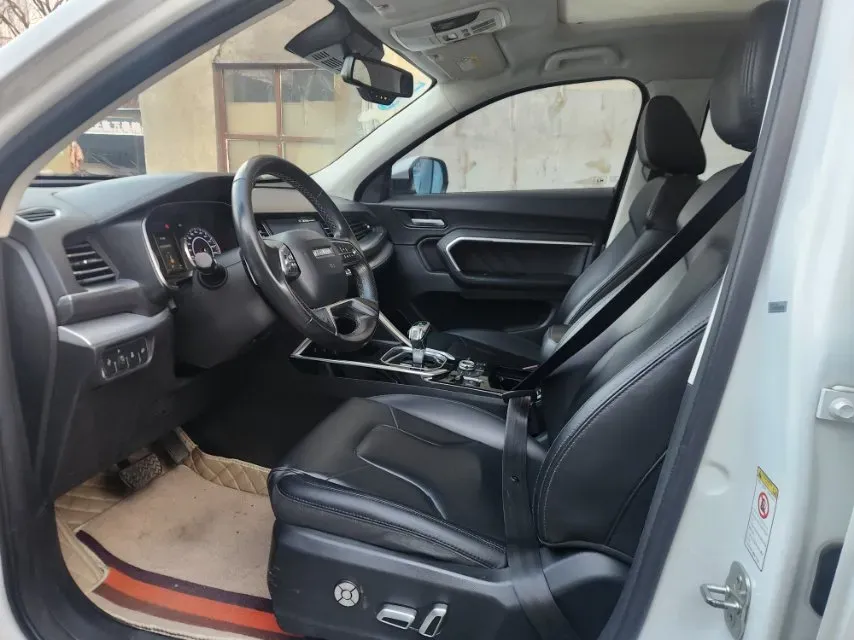 2017 Haval H6 2.0T 197HP L4 7DCT,autocango,china used car exporter,china ev exporter,chinese used car exporter,chinese used ev exporter