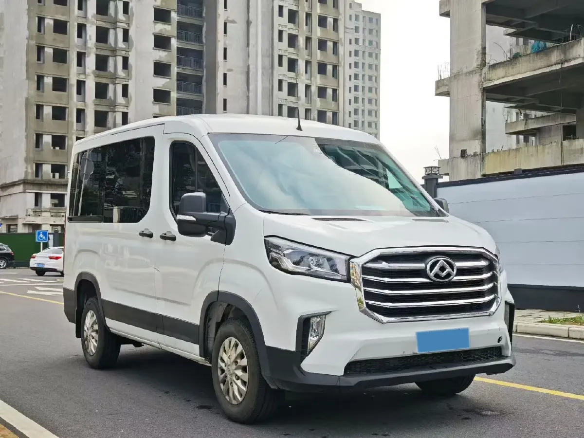 2022 JMC YuHu 9 2.0T 220HP L4 6MT,autocango,china used car exporter,china ev exporter,chinese used car exporter,chinese used ev exporter