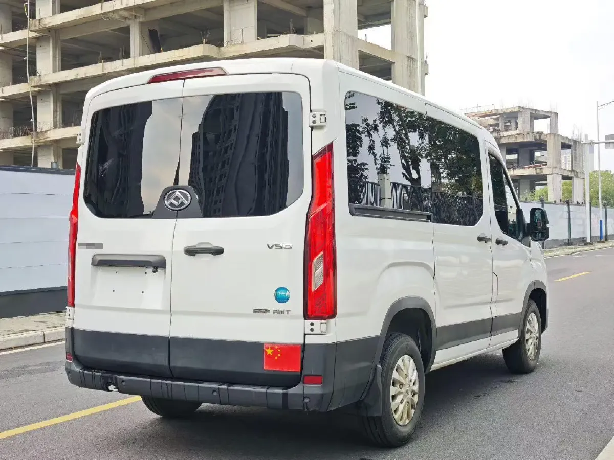 2022 JMC YuHu 9 2.0T 220HP L4 6MT,autocango,china used car exporter,china ev exporter,chinese used car exporter,chinese used ev exporter