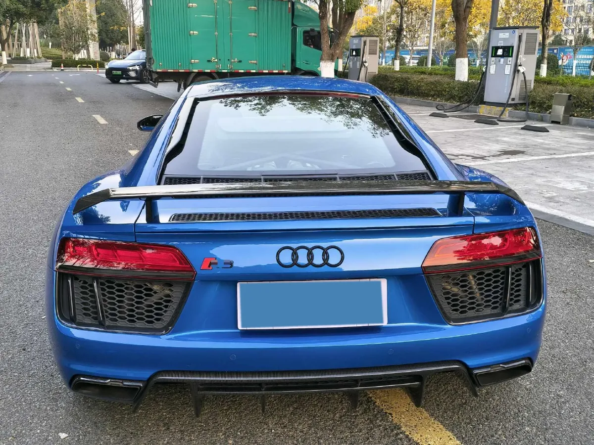 2016 Audi R8 5.2L 611HP V10 7DCT,autocango,china used car exporter,china ev exporter,chinese used car exporter,chinese used ev exporter