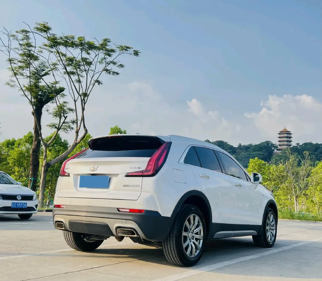 2021 Cadillac XT4 2.0T 237HP L4 9AT,autocango,china used car exporter,china ev exporter,chinese used car exporter,chinese used ev exporter
