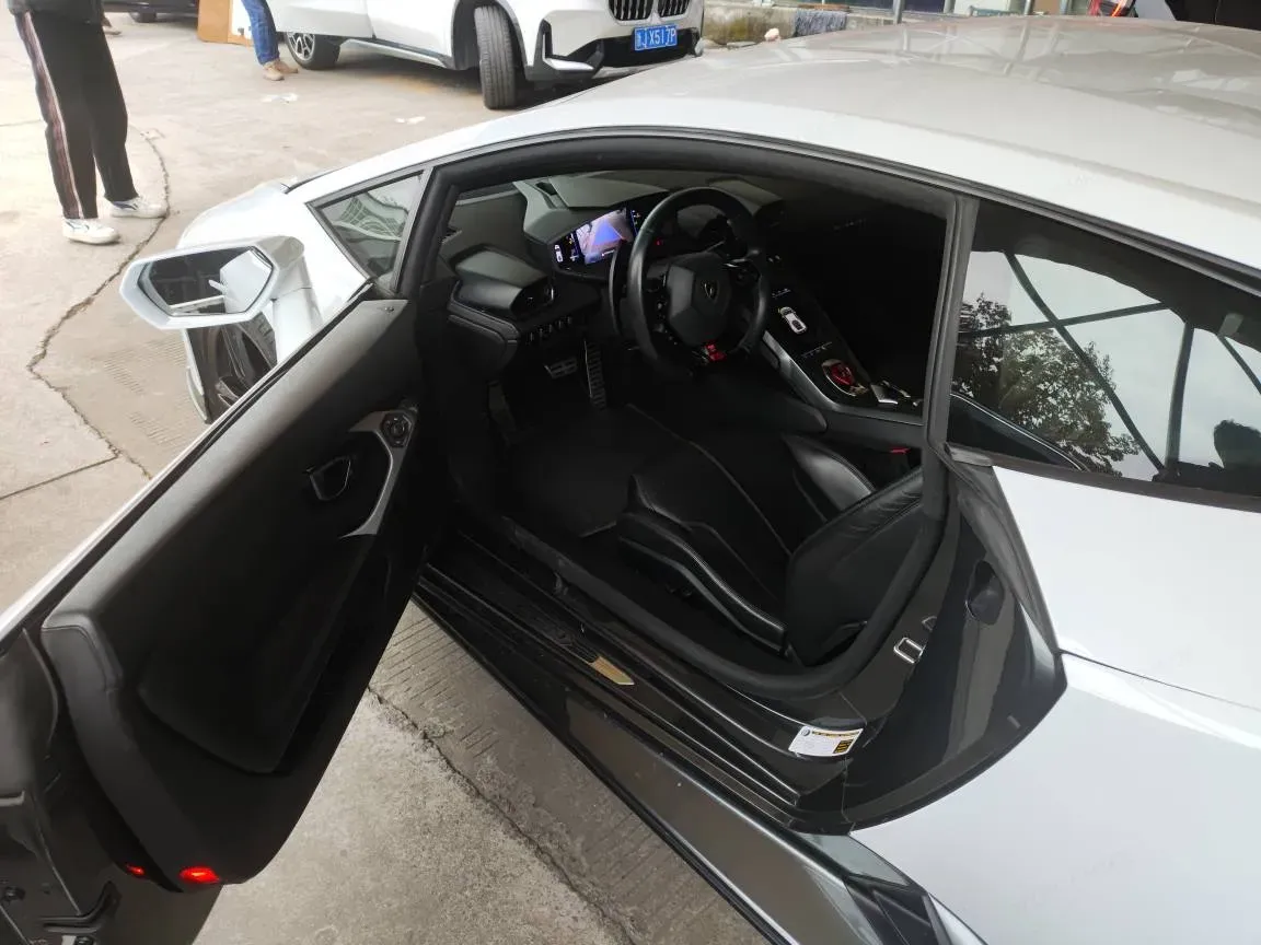 2020 Lamborghini Huracán 5.2L 611HP V10 7DCT,autocango,china used car exporter,china ev exporter,chinese used car exporter,chinese used ev exporter