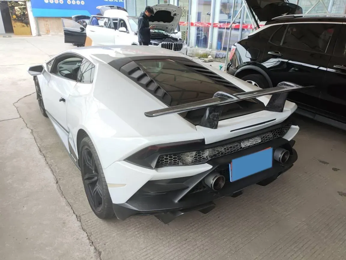 2020 Lamborghini Huracán 5.2L 611HP V10 7DCT,autocango,china used car exporter,china ev exporter,chinese used car exporter,chinese used ev exporter