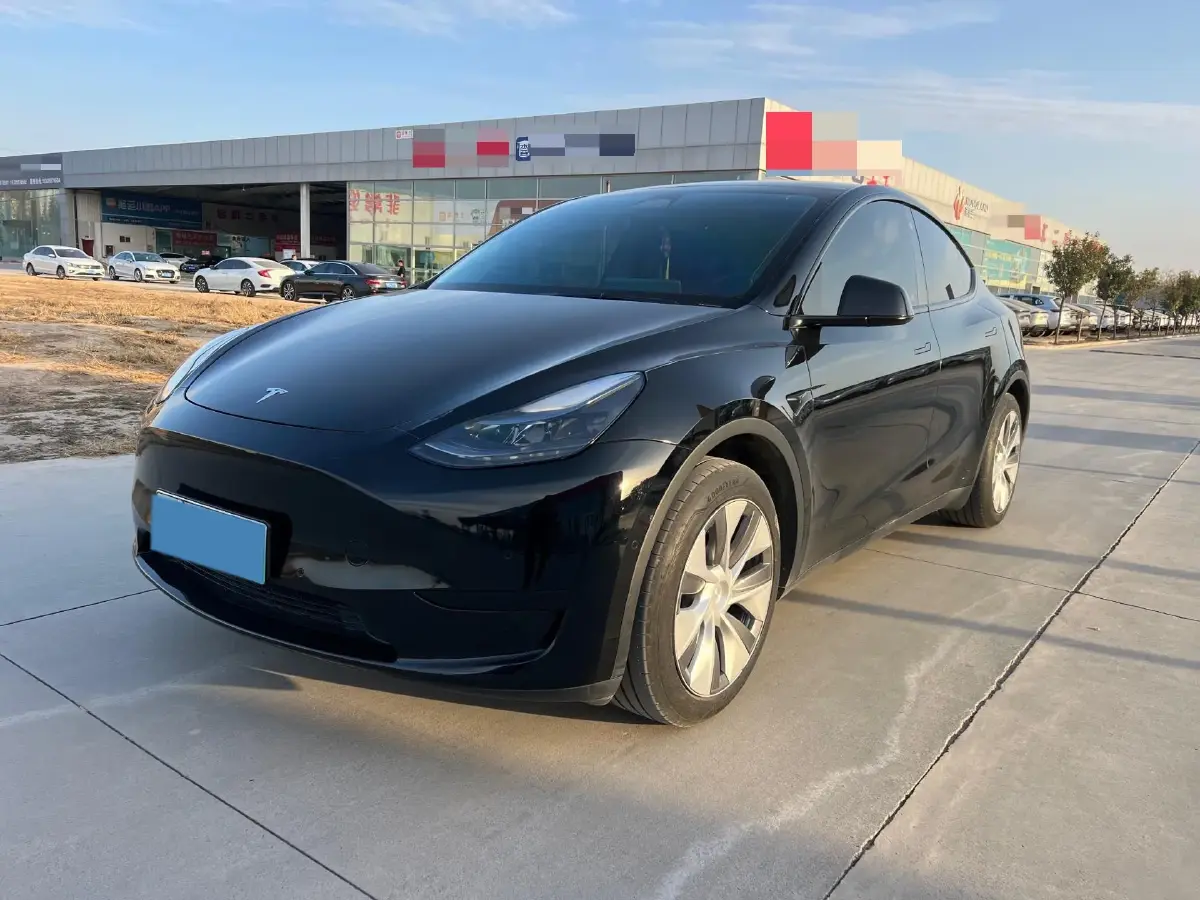2022 Tesla Model Y BEV 60KWH