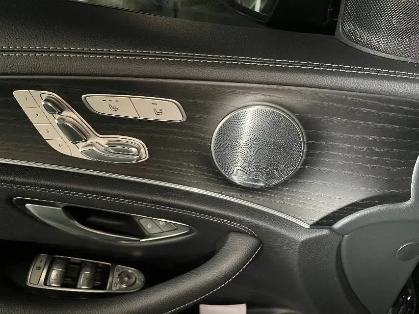 2020 Mercedes-Benz E Class 2.0T 258HP L4 9AT,autocango,china used car exporter,china ev exporter,chinese used car exporter,chinese used ev exporter