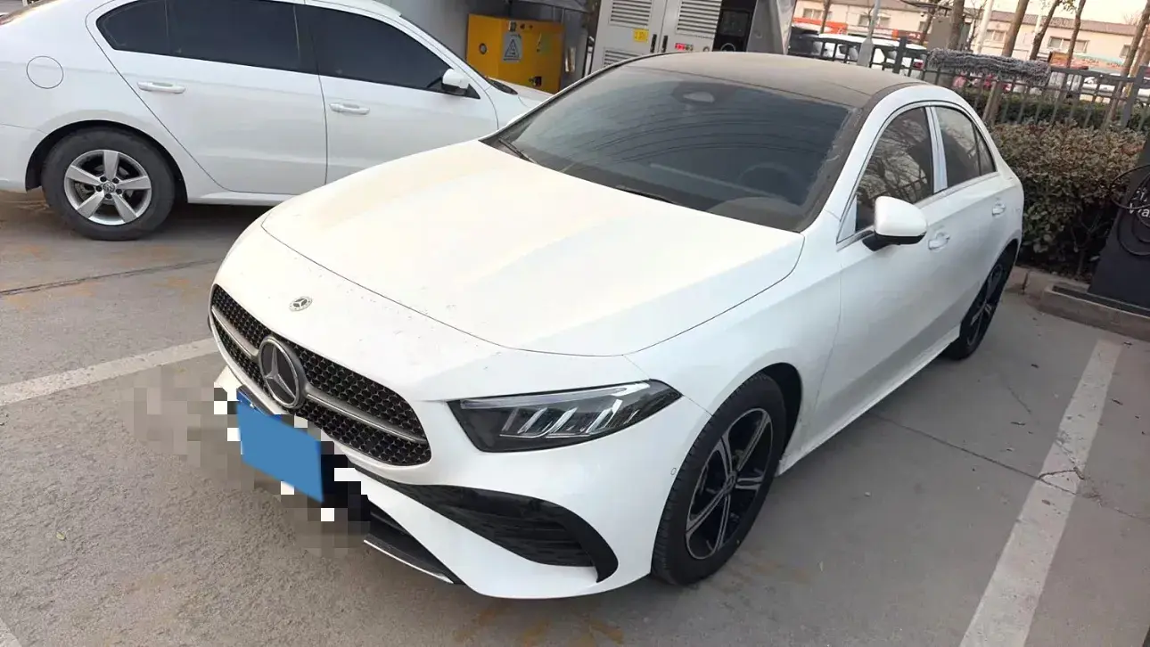 2025 Mercedes-Benz A Class 1.3T 163HP L4 7DCT