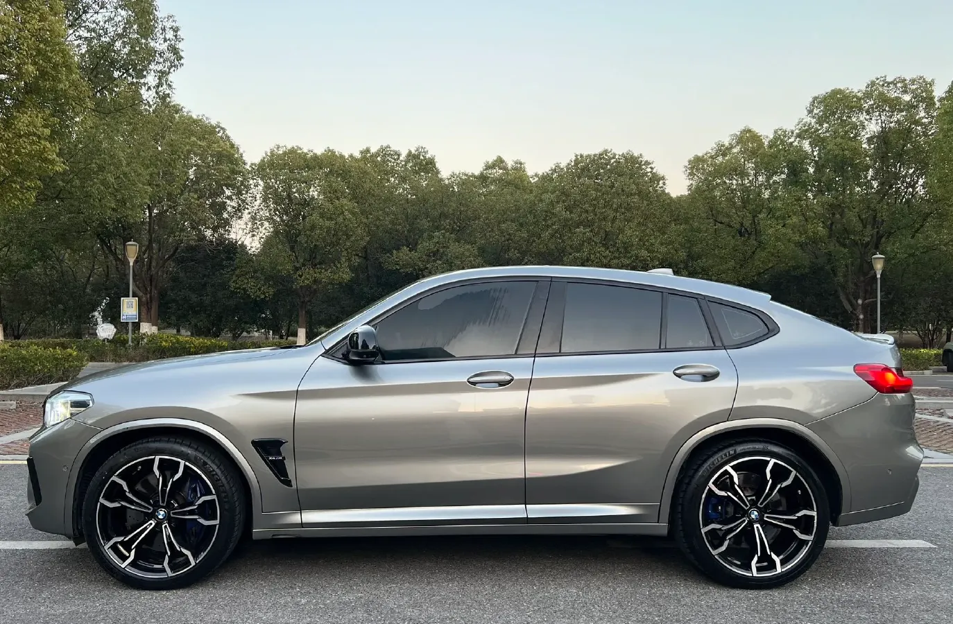 2021 BMW X4 M 3.0T 510HP L6 8AT,autocango,china used car exporter,china ev exporter,chinese used car exporter,chinese used ev exporter