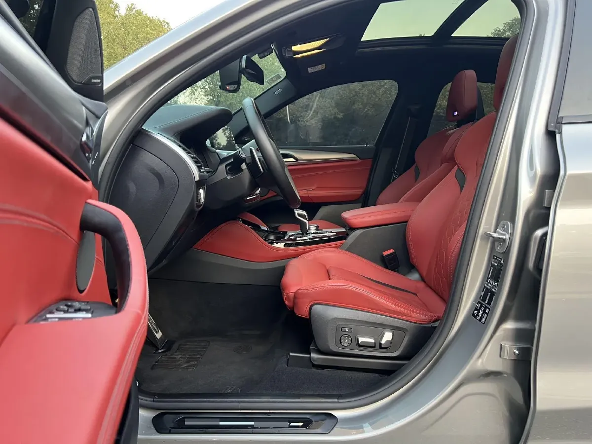 2021 BMW X4 M 3.0T 510HP L6 8AT,autocango,china used car exporter,china ev exporter,chinese used car exporter,chinese used ev exporter