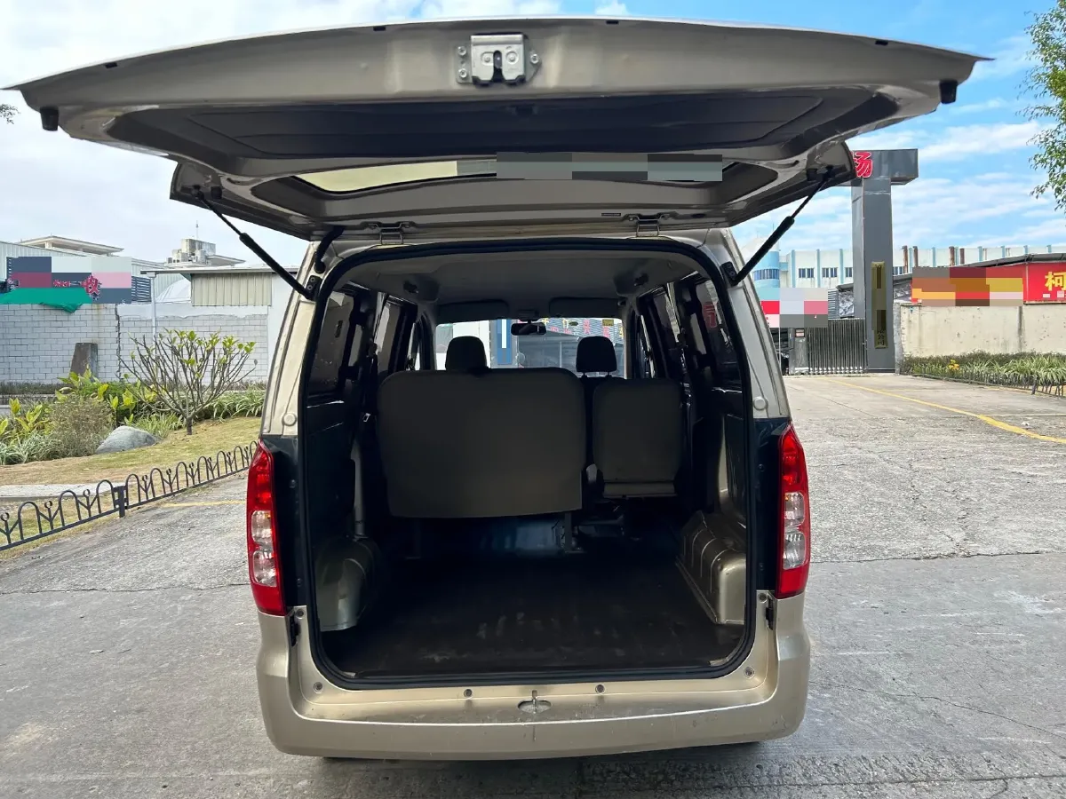 2021 WuLing HongGuang V 1.5L 99HP L4 6MT,autocango,china used car exporter,china ev exporter,chinese used car exporter,chinese used ev exporter