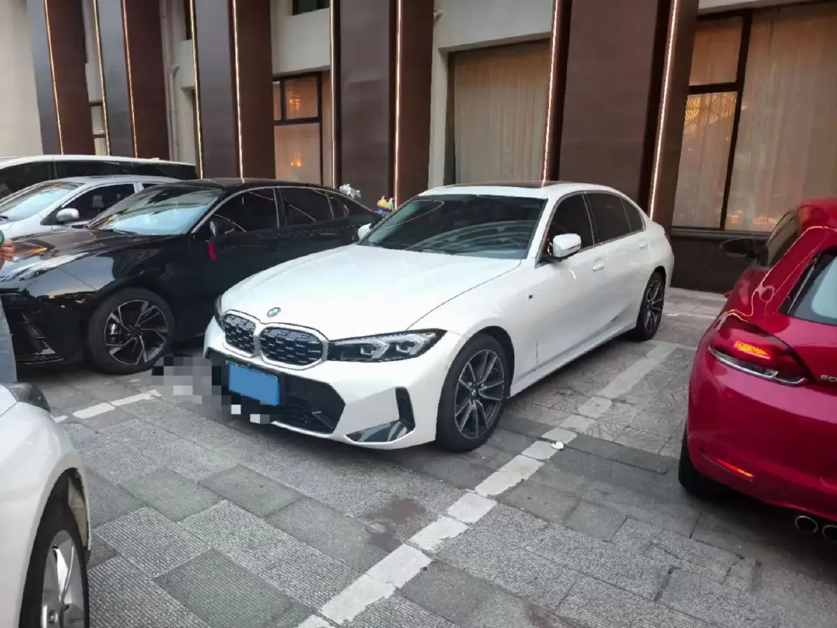 2023 BMW 3 Series 2.0T 156HP L4 8AT