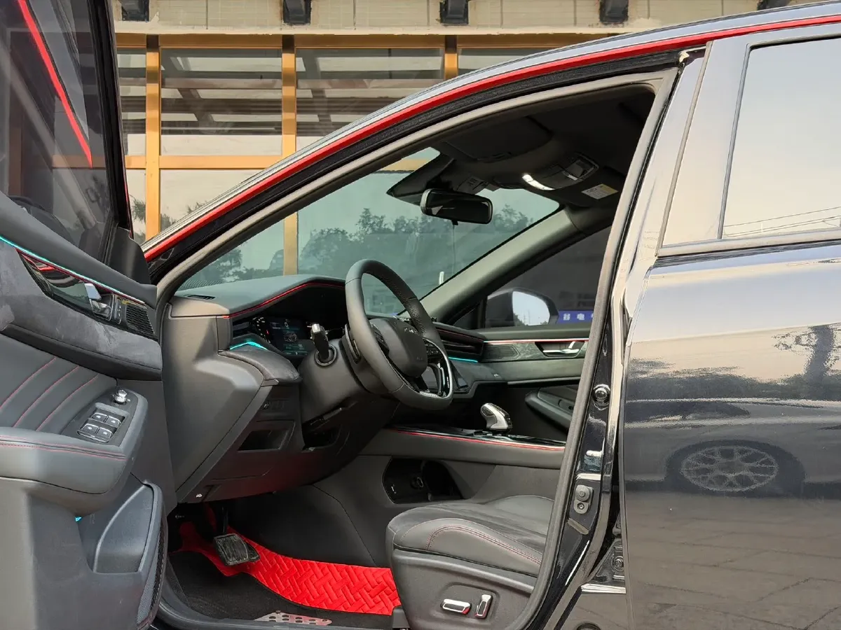 2021 DongFeng Aeolus YiXuan MAX 1.5T 190HP L4 7DCT,autocango,china used car exporter,china ev exporter,chinese used car exporter,chinese used ev exporter