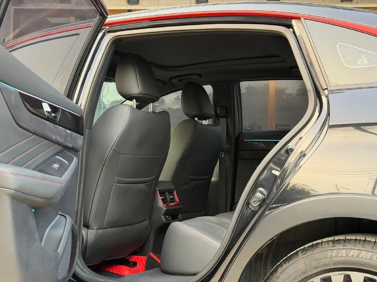 2021 DongFeng Aeolus YiXuan MAX 1.5T 190HP L4 7DCT,autocango,china used car exporter,china ev exporter,chinese used car exporter,chinese used ev exporter