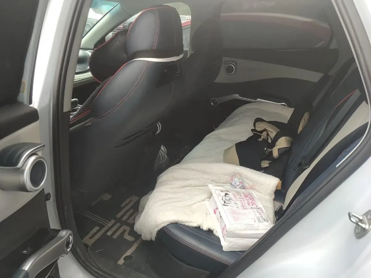 2022 Hycan Z03 BEV 64.23KWH,autocango,china used car exporter,china ev exporter,chinese used car exporter,chinese used ev exporter