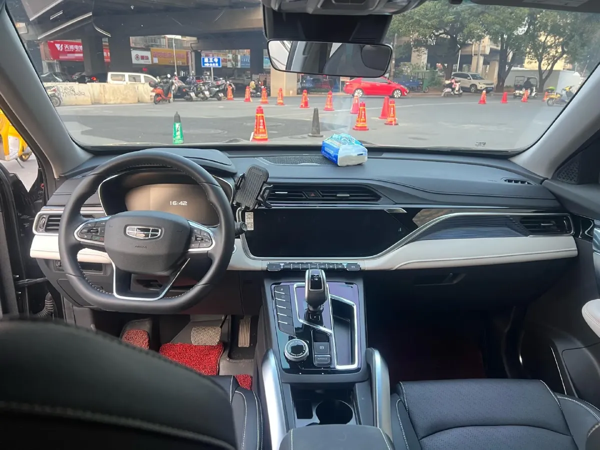 2022 Geely Azkarra 1.8T 184HP L4 7DCT,autocango,china used car exporter,china ev exporter,chinese used car exporter,chinese used ev exporter