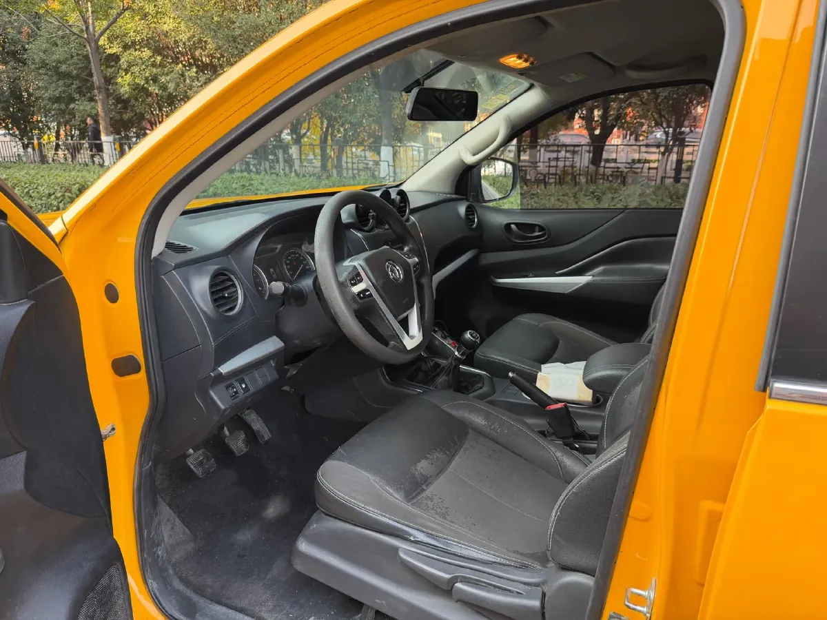 2020 Dongfeng RuiQi 6 2.4L 158HP L4 5MT,autocango,china used car exporter,china ev exporter,chinese used car exporter,chinese used ev exporter