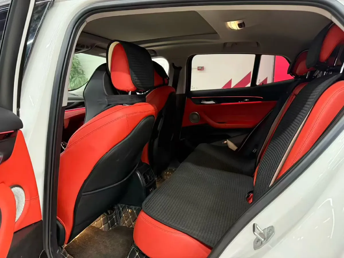 2022 BMW X2 2.0T 192HP L4 7DCT,autocango,china used car exporter,china ev exporter,chinese used car exporter,chinese used ev exporter