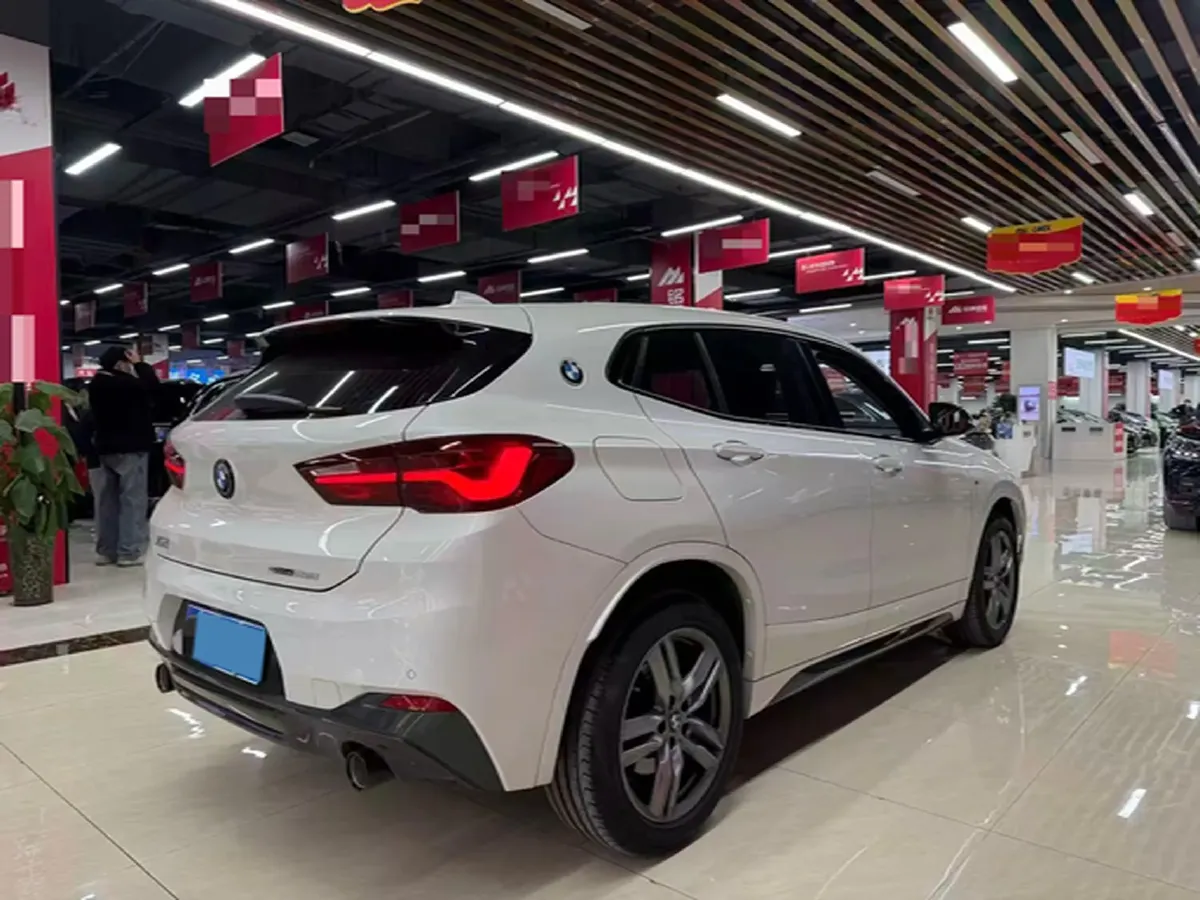 2022 BMW X2 2.0T 192HP L4 7DCT,autocango,china used car exporter,china ev exporter,chinese used car exporter,chinese used ev exporter