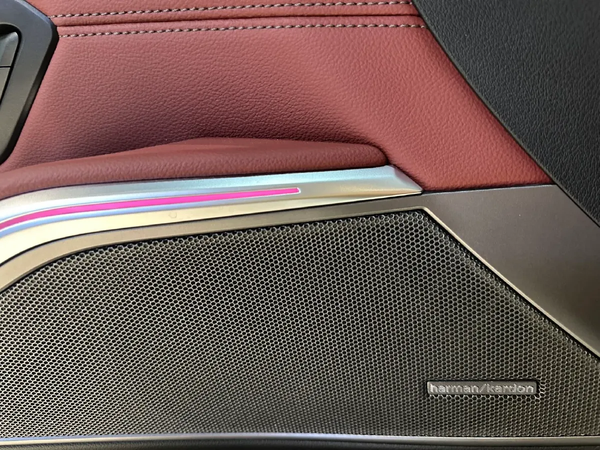 2024 BMW 3 Series 2.0T 245HP L4 8AT,autocango,china used car exporter,china ev exporter,chinese used car exporter,chinese used ev exporter