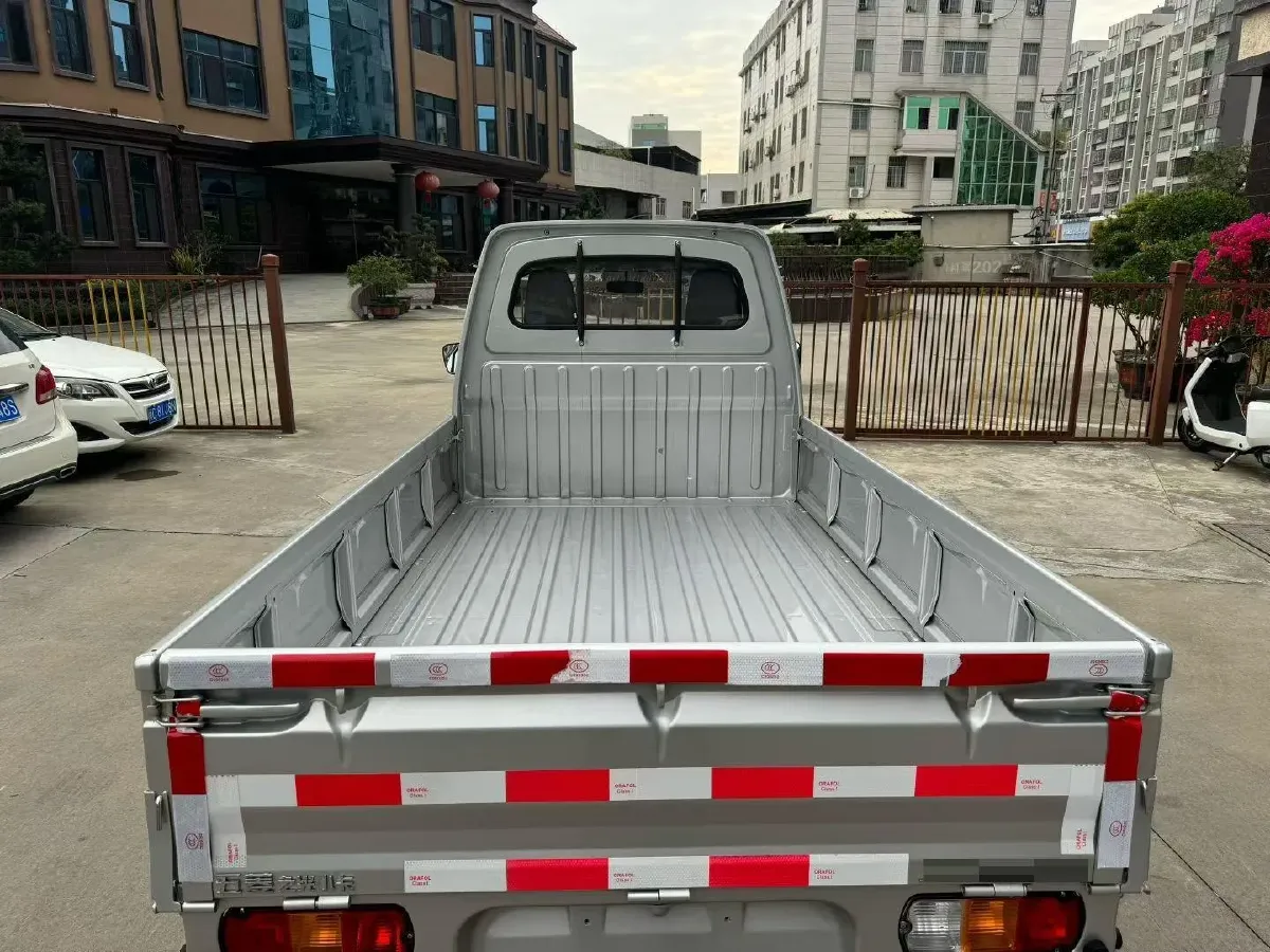 2023 WuLing ZhiGuang Mini Truck 1.5L 102HP L4 5MT,autocango,china used car exporter,china ev exporter,chinese used car exporter,chinese used ev exporter