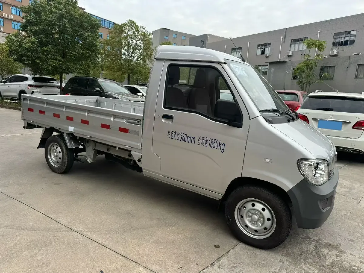 2023 WuLing ZhiGuang Mini Truck 1.5L 102HP L4 5MT,autocango,china used car exporter,china ev exporter,chinese used car exporter,chinese used ev exporter