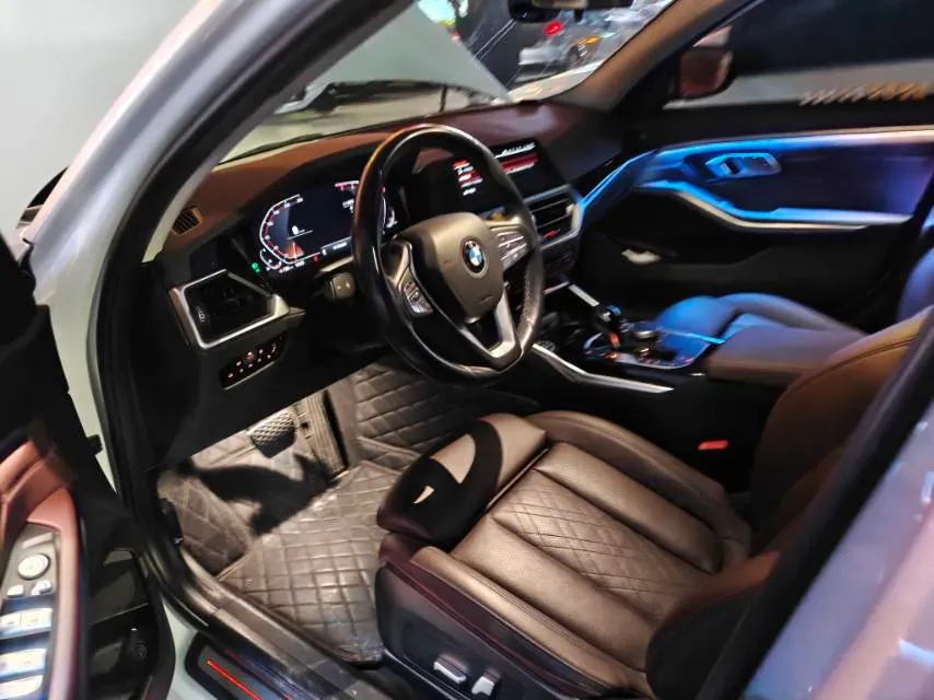 2022 BMW 3 Series 2.0T 156HP L4 8AT,autocango,china used car exporter,china ev exporter,chinese used car exporter,chinese used ev exporter