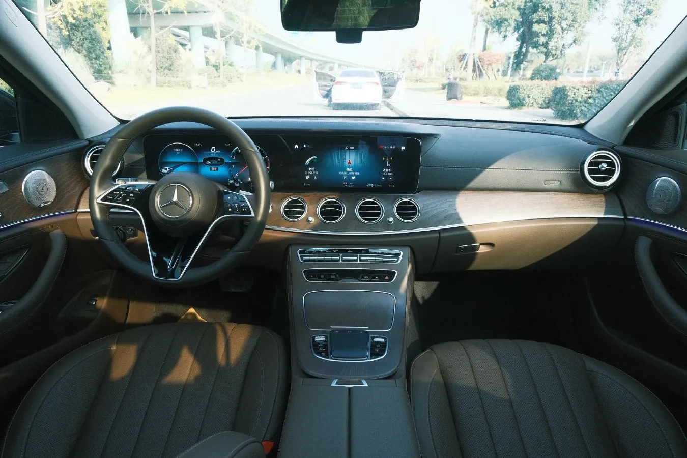 2021 Mercedes-Benz E Class 2.0T 258HP L4 9AT,autocango,china used car exporter,china ev exporter,chinese used car exporter,chinese used ev exporter