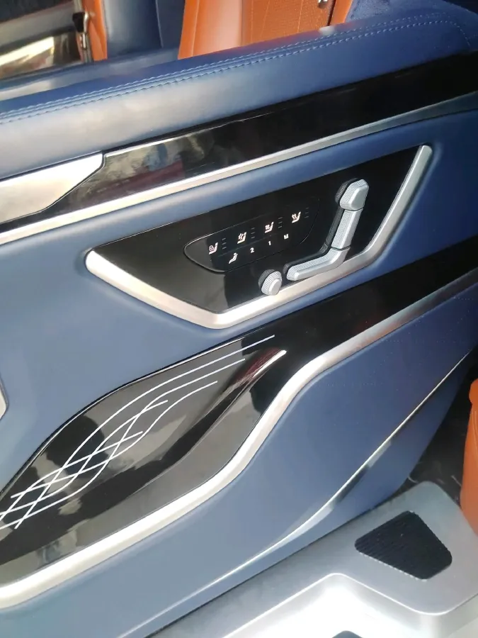 2021 Mercedes-Benz Vito 2.0T 211HP L4 9AT,autocango,china used car exporter,china ev exporter,chinese used car exporter,chinese used ev exporter