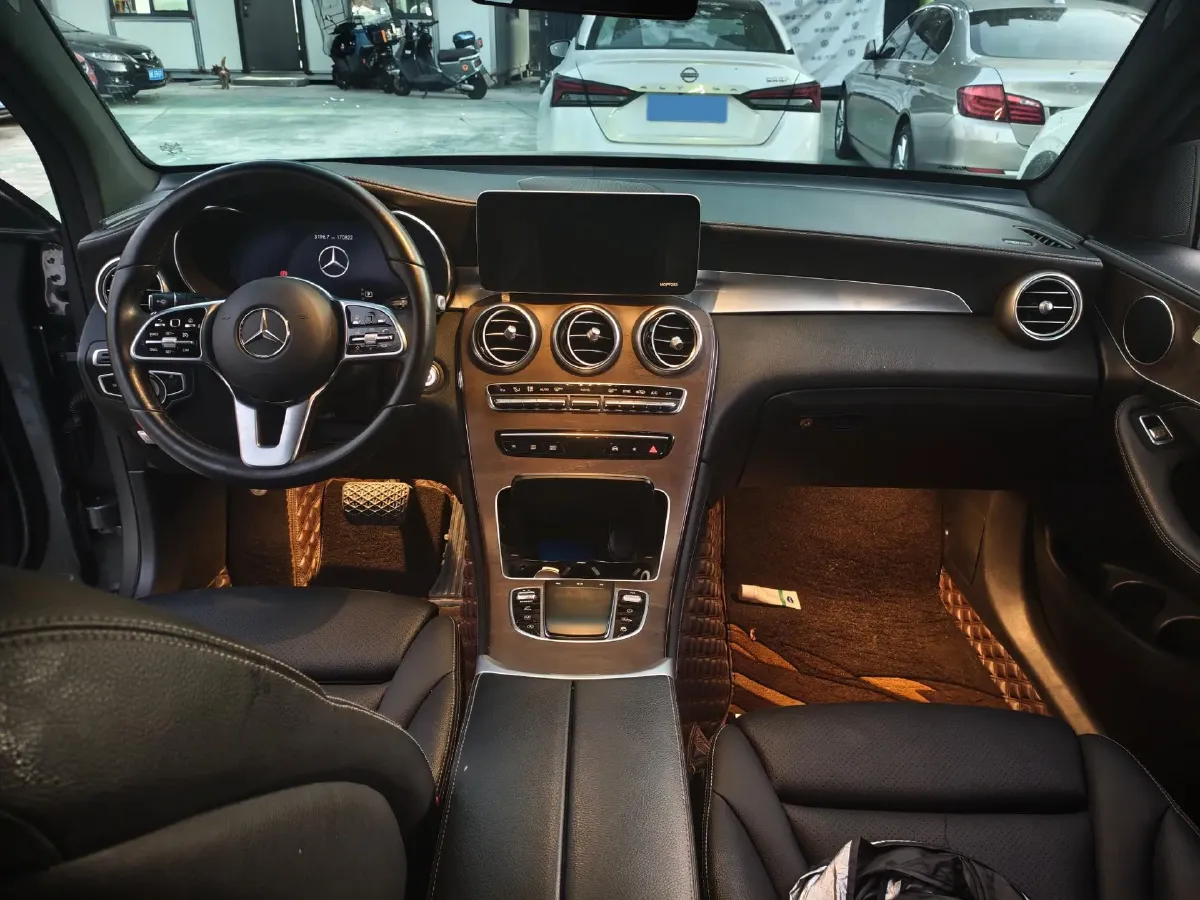 2020 Mercedes-Benz GLC Class 2.0T 197HP L4 9AT,autocango,china used car exporter,china ev exporter,chinese used car exporter,chinese used ev exporter