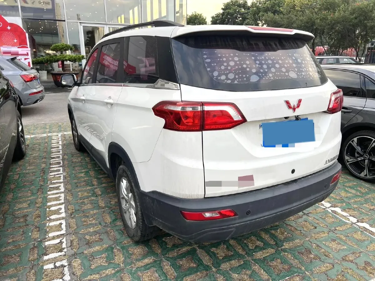 2018 WuLing HongGuang S3 1.5L 112HP L4 6MT,autocango,china used car exporter,china ev exporter,chinese used car exporter,chinese used ev exporter