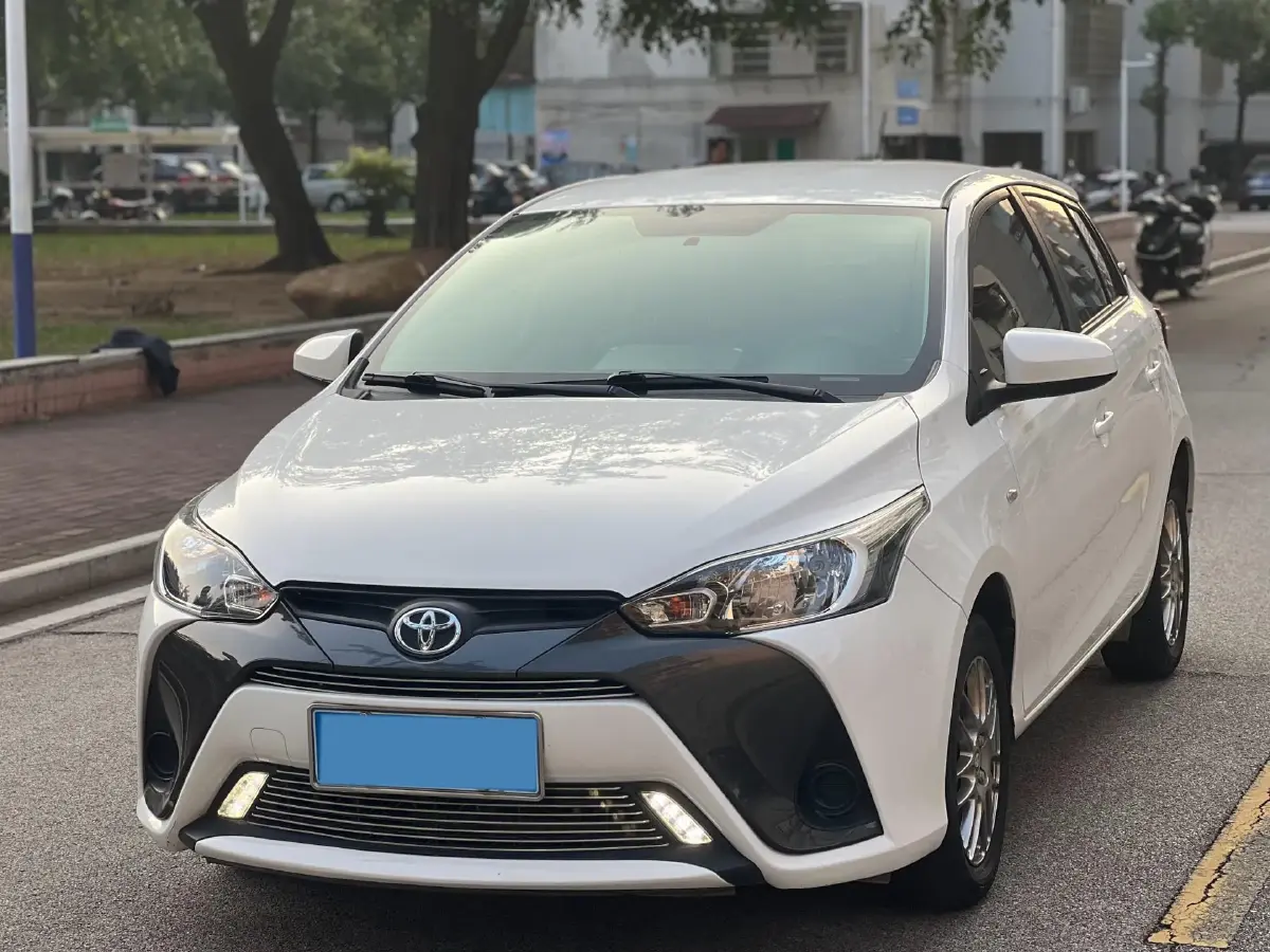 2020 Toyota Yaris L 1.5L 110HP L4 CVT