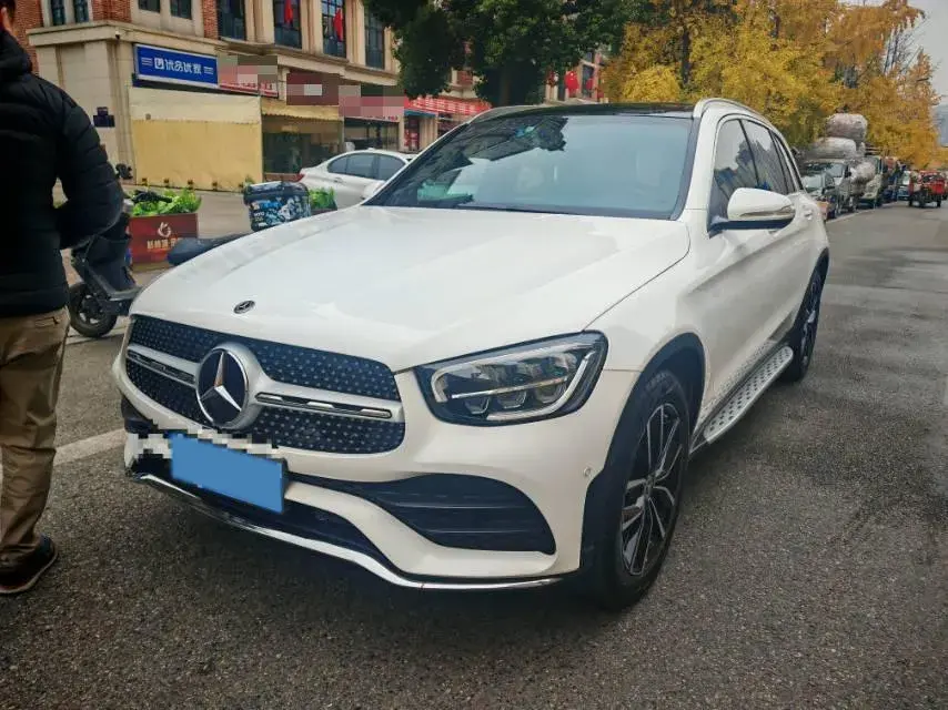 2020 Mercedes-Benz GLC Class 2.0T 197HP L4 9AT 2020 Mercedes-Benz GLC Class 2.0T 197HP L4 9AT