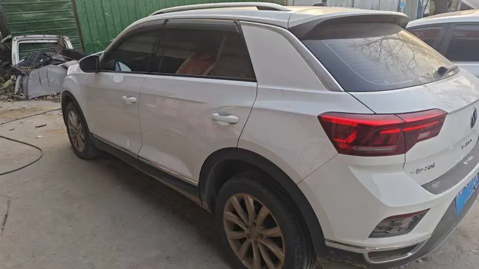 2021 Volkswagen T-Roc 1.4T 150HP L4 7DCT,autocango,china used car exporter,china ev exporter,chinese used car exporter,chinese used ev exporter