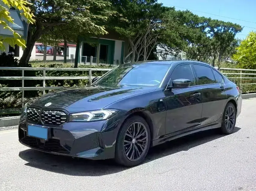 2025 BMW 3 Series 2.0T 245HP L4 8AT