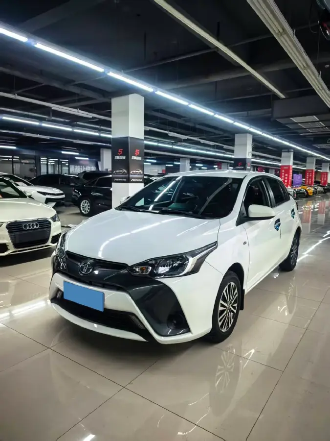 2021 Toyota Yaris L 1.5L 112HP L4 CVT