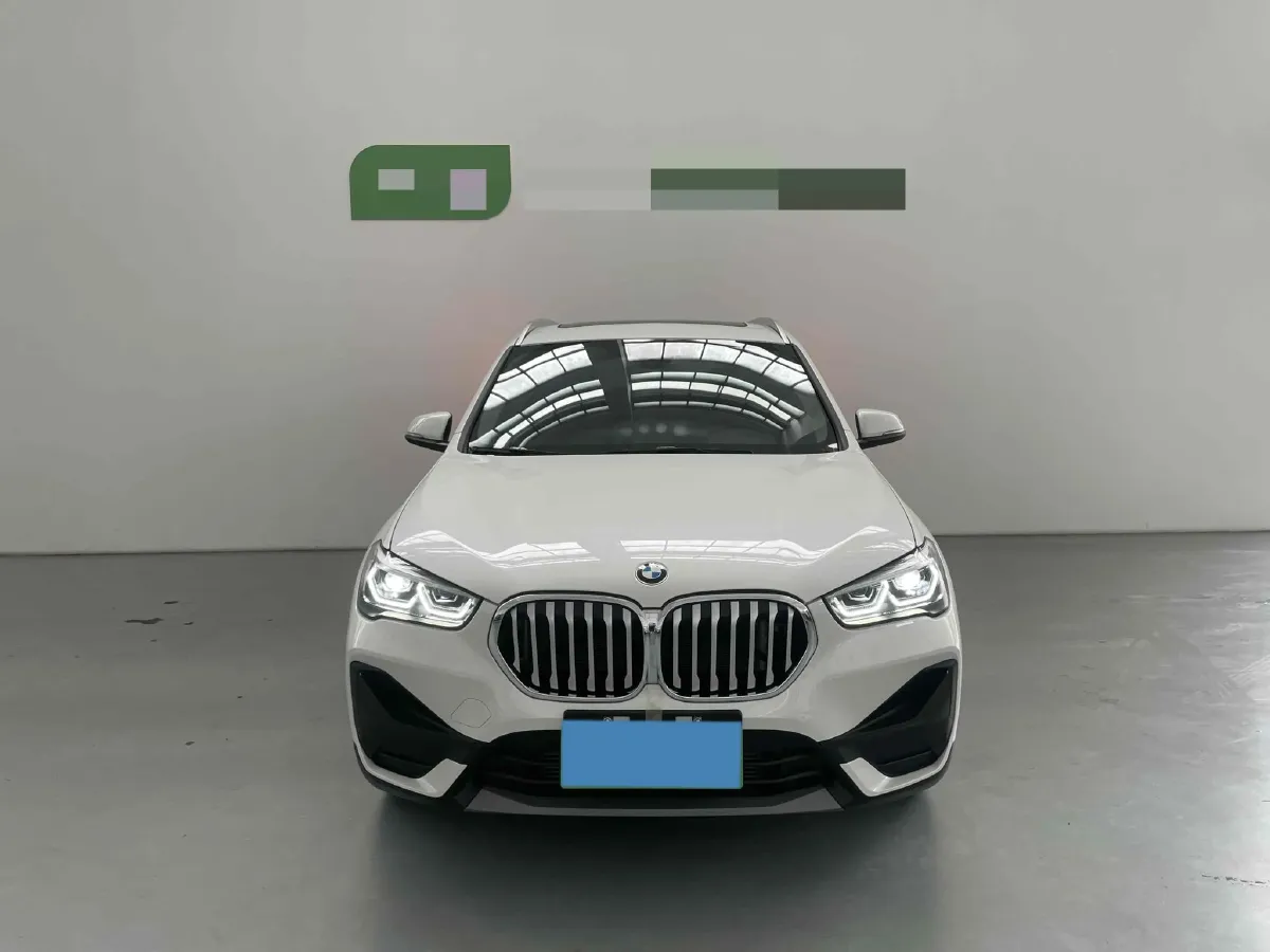 2022 BMW X1 2.0T 192HP L4 7DCT,autocango,china used car exporter,china ev exporter,chinese used car exporter,chinese used ev exporter