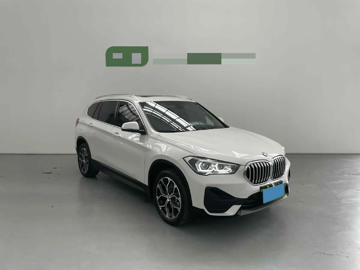 2022 BMW X1 2.0T 192HP L4 7DCT,autocango,china used car exporter,china ev exporter,chinese used car exporter,chinese used ev exporter