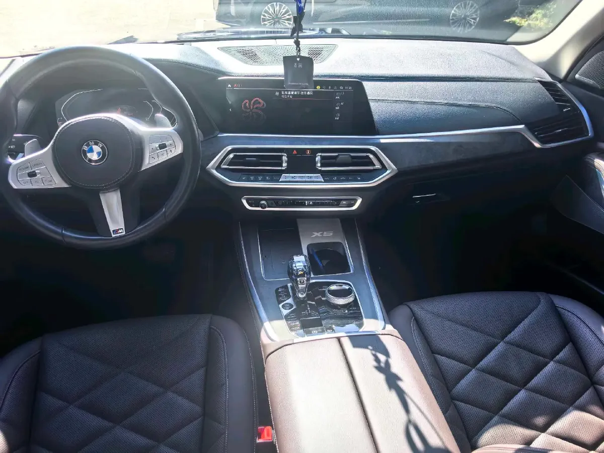 2022 BMW X5 2.0T 245HP L4 8AT,autocango,china used car exporter,china ev exporter,chinese used car exporter,chinese used ev exporter