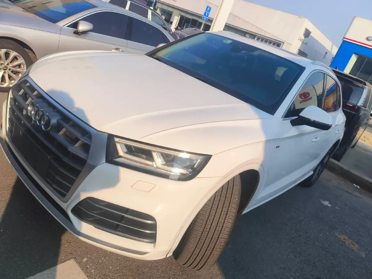 2020 Audi Q5L 2.0T 252HP L4 7DCT