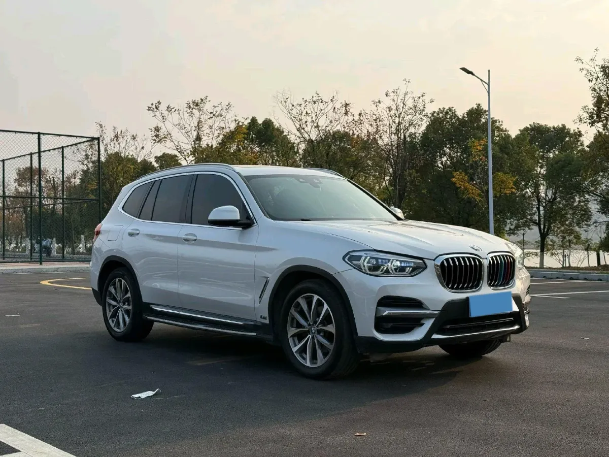 2021 BMW X3 2.0T 184HP L4 8AT,autocango,china used car exporter,china ev exporter,chinese used car exporter,chinese used ev exporter