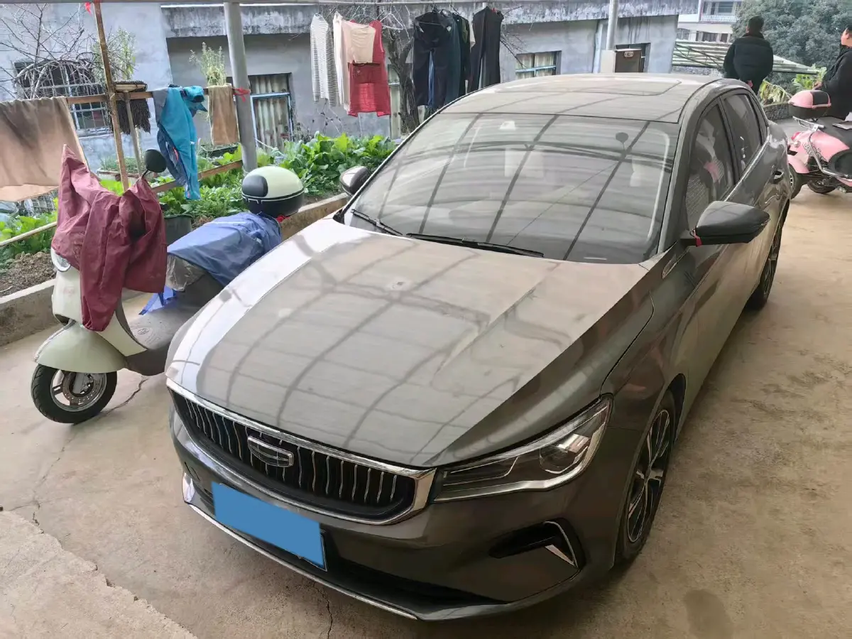 2022 Geely Emgrand 1.5L 114HP L4 CVT