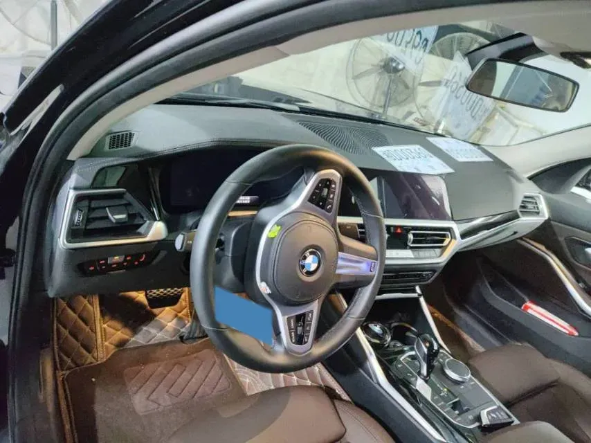 2022 BMW 3 Series 2.0T 156HP L4 8AT,autocango,china used car exporter,china ev exporter,chinese used car exporter,chinese used ev exporter