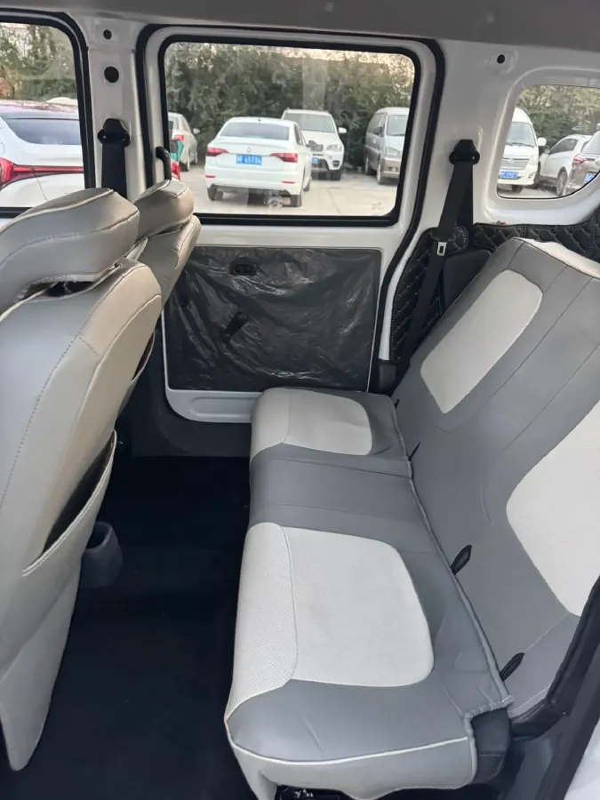 2025 WuLing ZhiGuang BEV 17.7KWH,autocango,china used car exporter,china ev exporter,chinese used car exporter,chinese used ev exporter